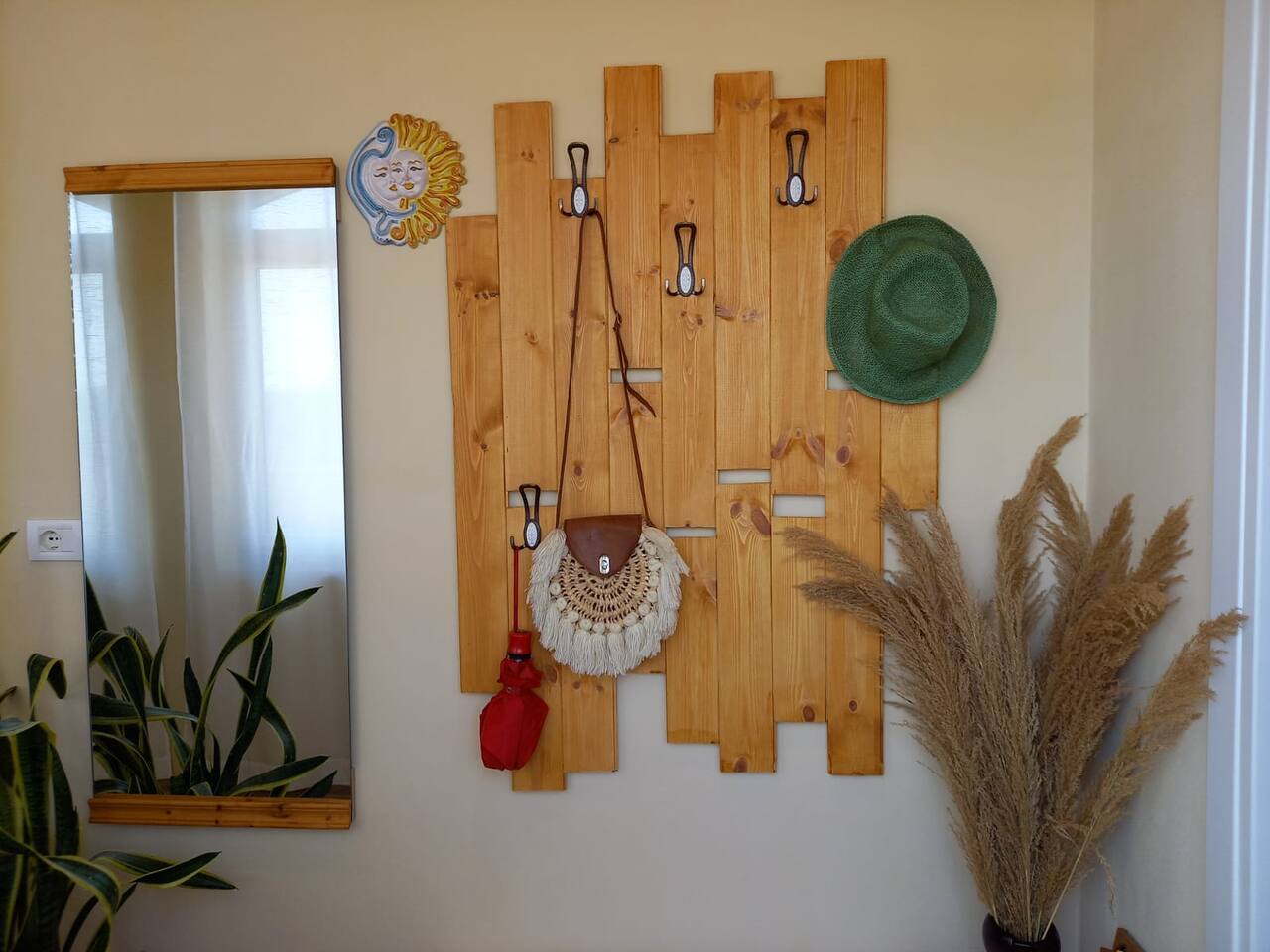 Entryway decor